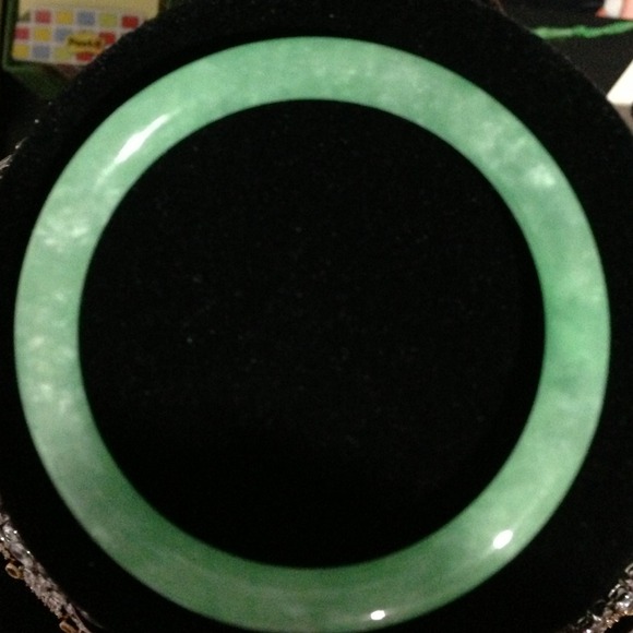 🚫Not for sale 🚫Jade bracelet size 57cm diameter
