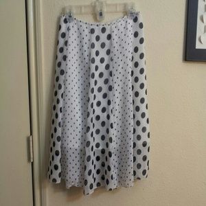 white and black polka dot skirt