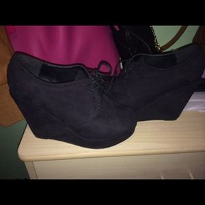 ❤️REDUCED❤️ Torrid Wedge Bootie Size 9 ❤️REDUCED❤️
