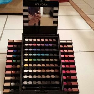 *ON HOLD* Sephora Makeup Academy Palette!