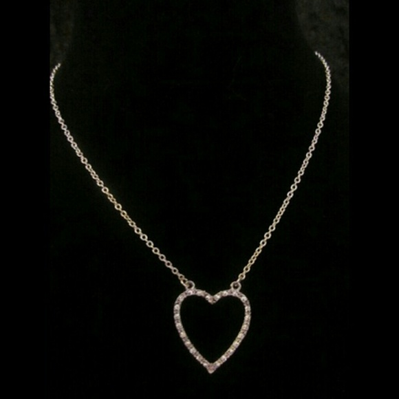 Heart necklace no trade no PayPal
