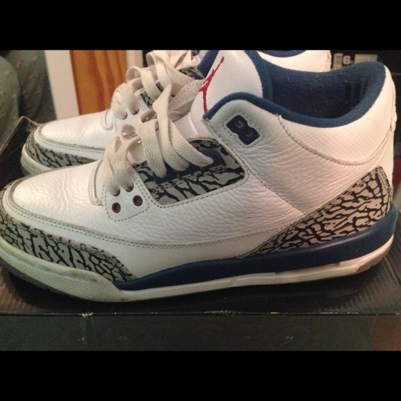 True Blue 3s - Picture 2 of 3