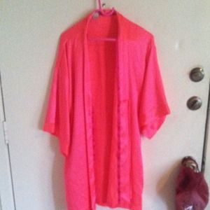 Vs hot pink robe/lingerie!!
