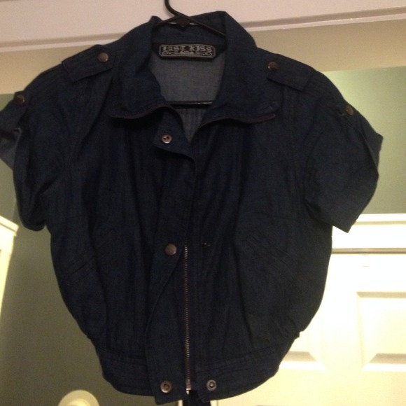 Denim cropped jacket