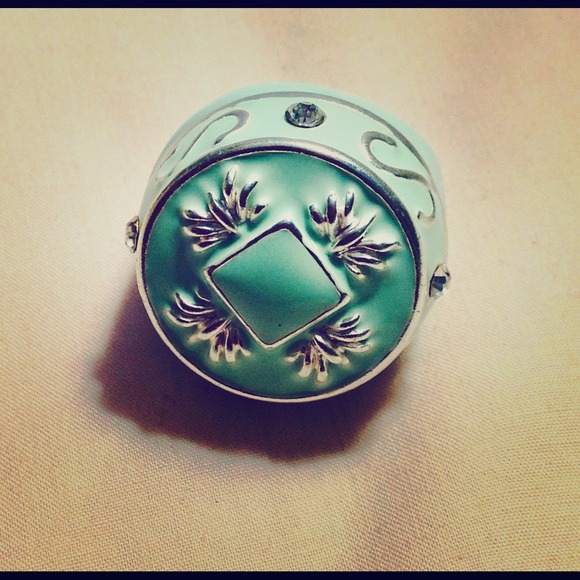 Giant Light green/blue RING - Picture 1 of 4