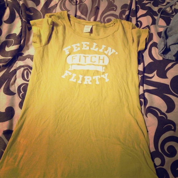Abercrombie and Fitch tee