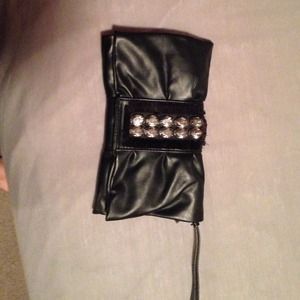 Simply Vera by Vera Wang Clutch!