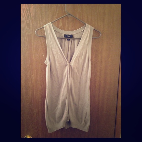 Pair of cotton vests