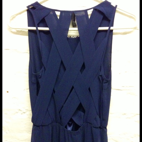 ⭐️HP!! Stunning Navy Maxi Dress with Cut-out Back