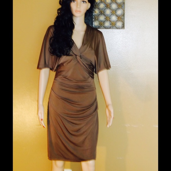 Beautiful......."MAGGY LONDON" Size 6 - Picture 2 of 4