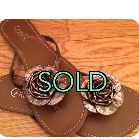 🚨 REDUCED! Carlos Santana Floral Sandals👆👆👆