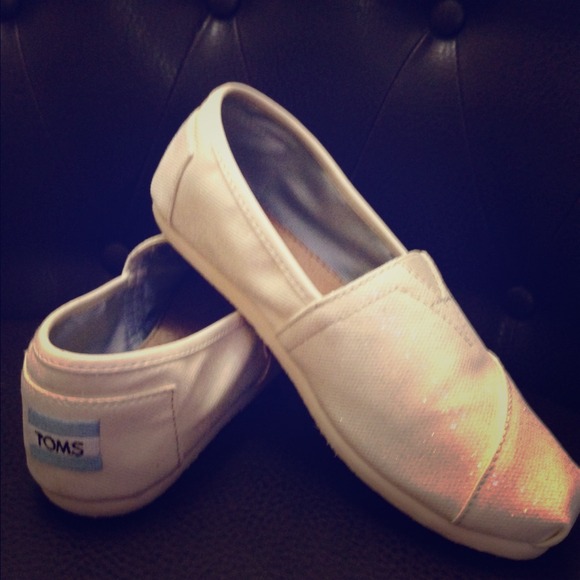 Toms shoes