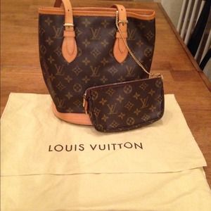 Authentic Louis Vuitton Medium Bucket Tote