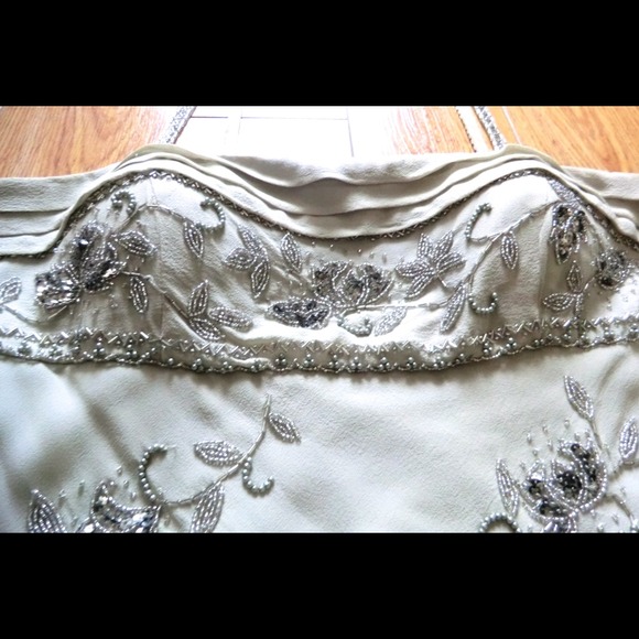 Dress - Picture 3 of 4