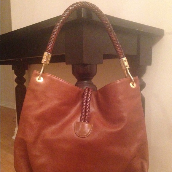 Michael Kors Scorpio large hobo. - Picture 2 of 4