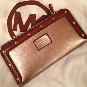 Michael Kors wallet