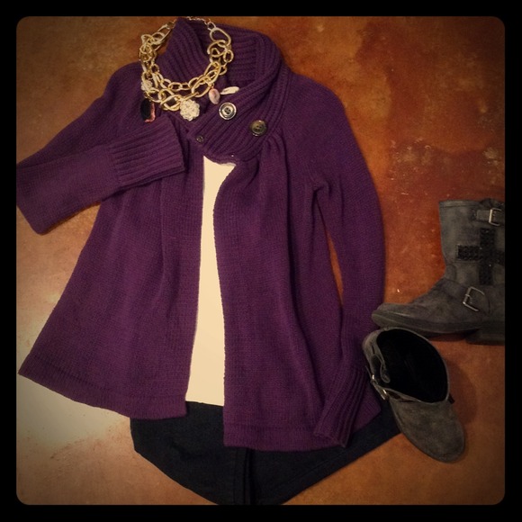 Old Navy purple sweater cardigan 🔮$10🔮