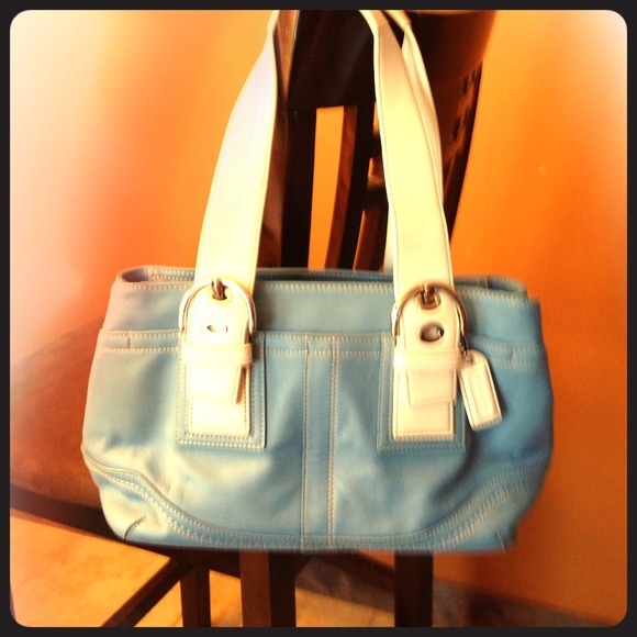 ☆ TRADED ☆100% Authentic Leather Coach Handbag☆