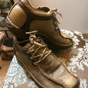 Adidas Olive Green Outdoor Shoe (mens)