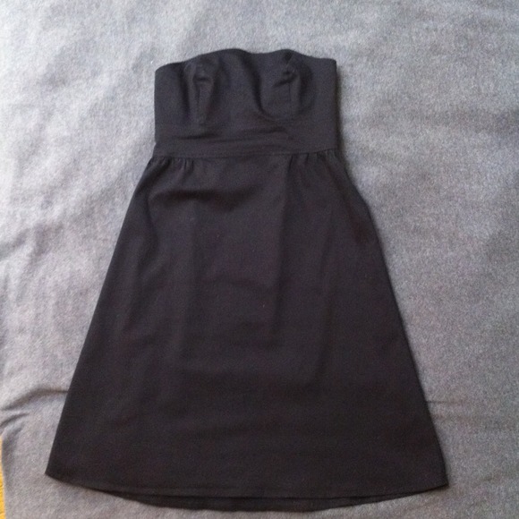 🌹REDUCED🌹Strapless Little Black Dress - Picture 1 of 3