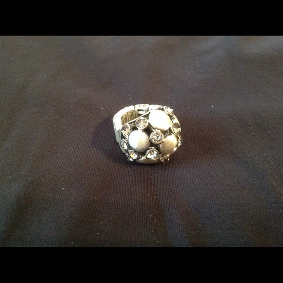 *** REDUCED *** RING - Picture 2 of 3