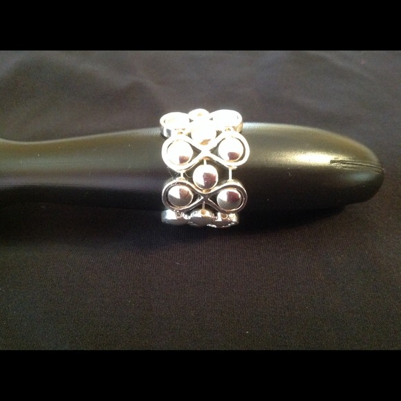 SIVER STRETCH RING - Picture 2 of 2