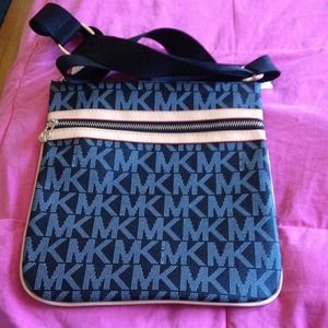 NOT AUTHENTIC mk shoulder bag