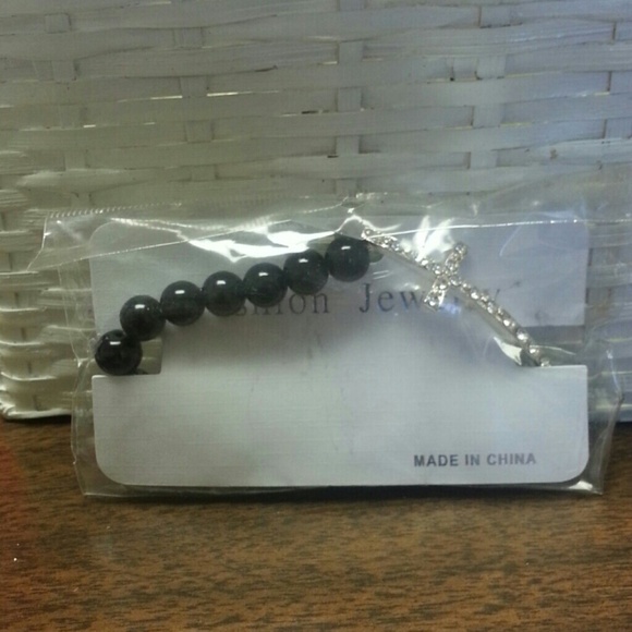Cross rhinestone beaded bracelet