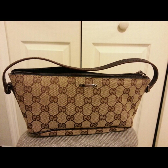 Authentic Gucci clutch bag