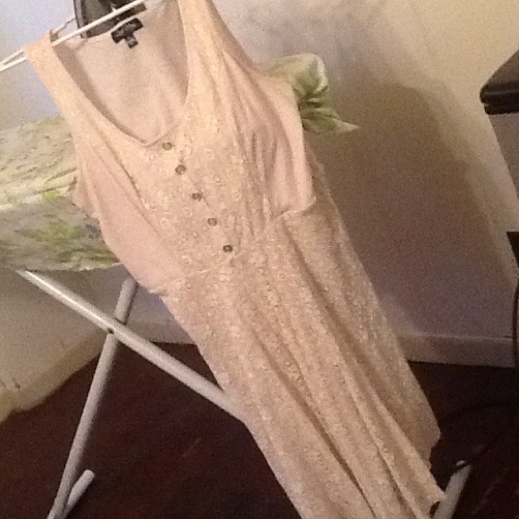 Spring dress - Picture 1 of 1