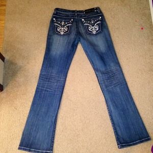 ❗️SOLD❗️LA IDOL JEANS size 7