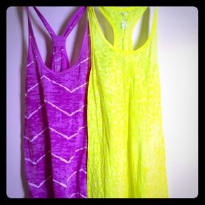 ❗️SOLD❗️Yellow Express & Purple Old Navy Tank