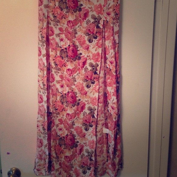 Brandy Melville double slit skirt