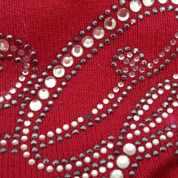 GUESS sweater!💛 - Picture 4 of 4