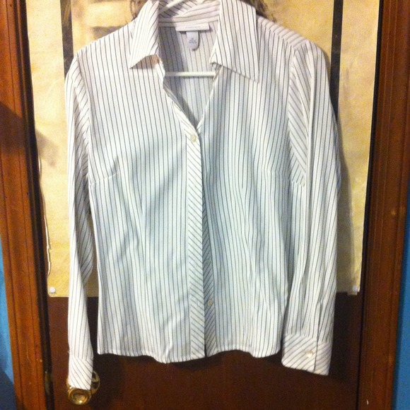 Dress barn black and white blouse