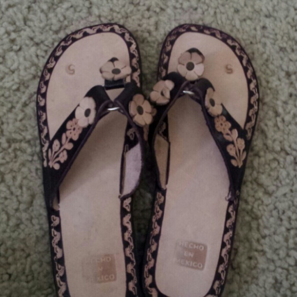 Sandal