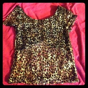 Cute small cheetah print top