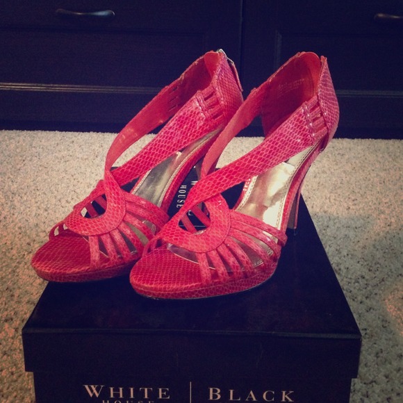White House - Black Market hot pink heels