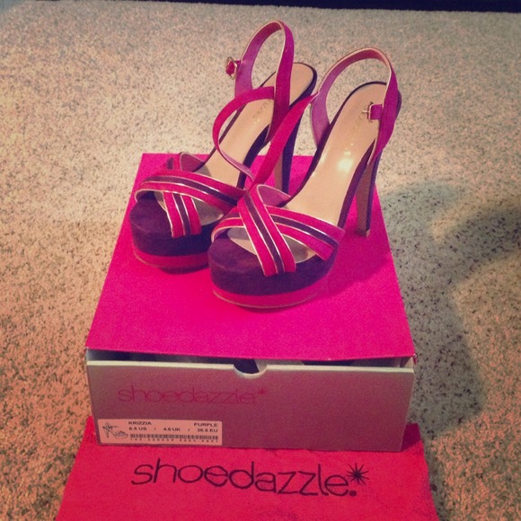 Amazing fuchsia and purple platform heels - Picture 1 of 4