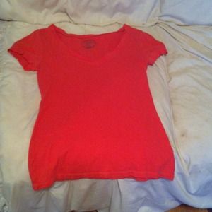 Plain red tee