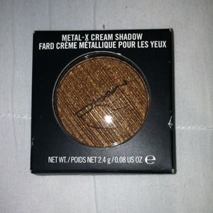 MAC- metal-X CREAM SHADOW