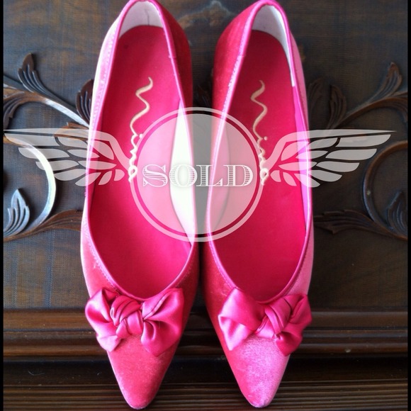 SOLD - Nina Pink Velvet Flats w/Bow
