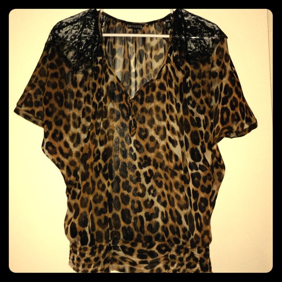 Express Tops - 😍 Leopard/lace Express top 😍