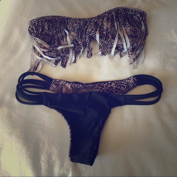 Acacia fringe bikini top