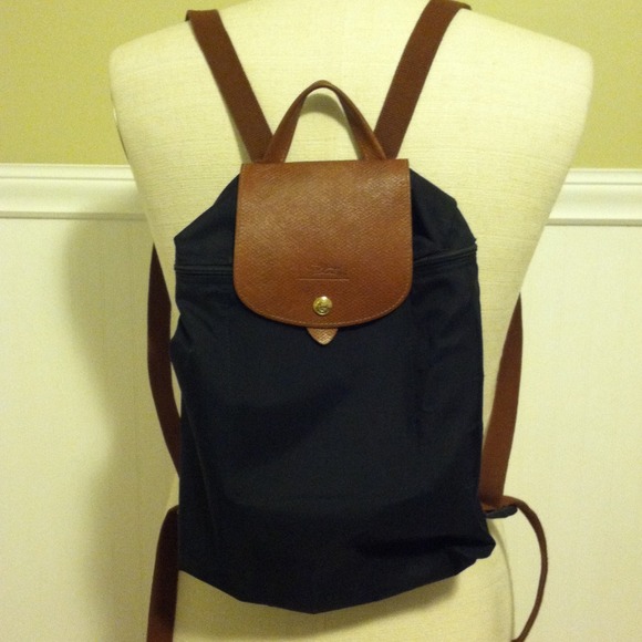 LONGCHAMPS black backpack authentic la pliage
