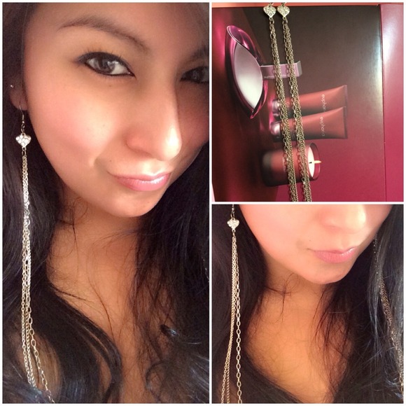 Long heart earning Rhine stone in silver🎇