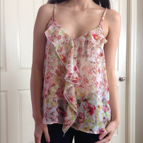 ❌SOLD❌Floral Tank