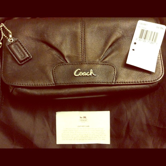 Authentic Coach Wallet / Clutch‼️