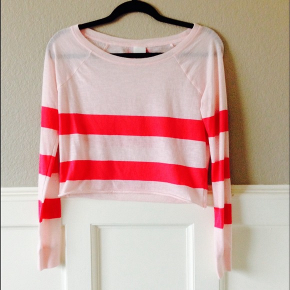 ❌SOLD❌VS PINK Stripe Long Sleeve Crop