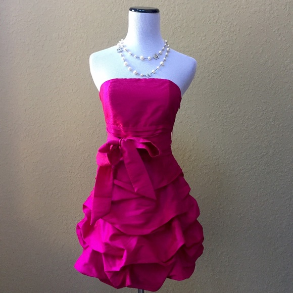 Forever 21 Dresses & Skirts - Fuchsia taffeta party dress